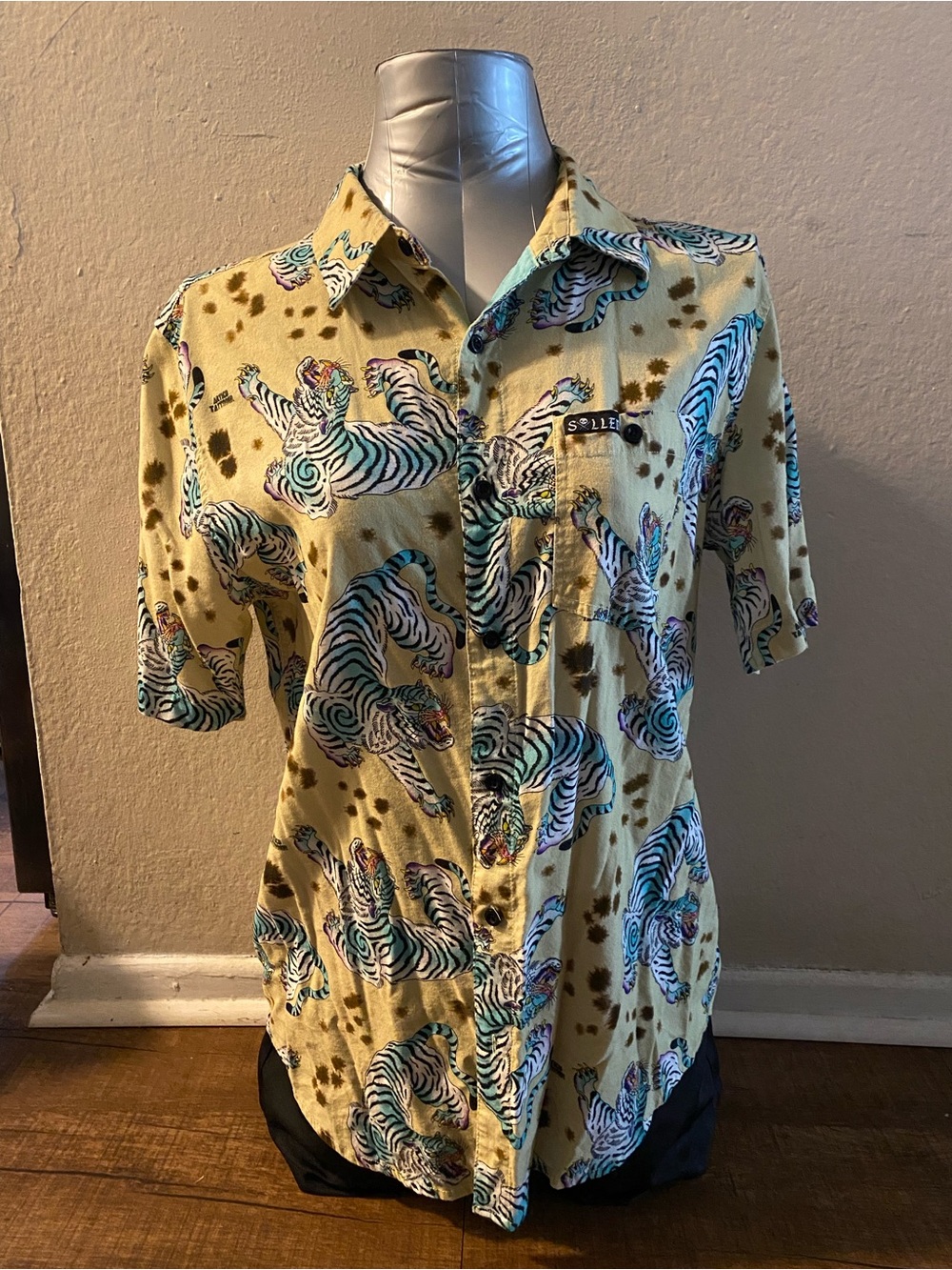 Short-Sleeve Zebra Print Button-Down Shirt in Mustard